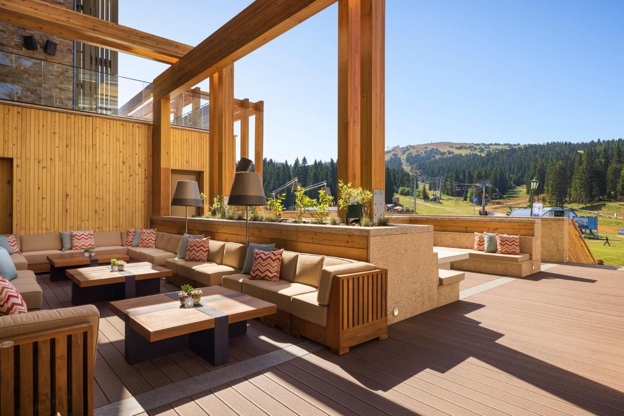 Viceroy Kopaonik Serbia المظهر الخارجي الصورة The Terrace at The Lodge at Sun Valley